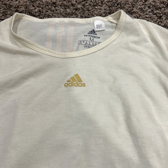 🔥 adidas tee - Picture 2 of 3
